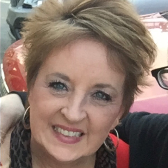 Meet your Posher, Susan - Picture 1 of 1